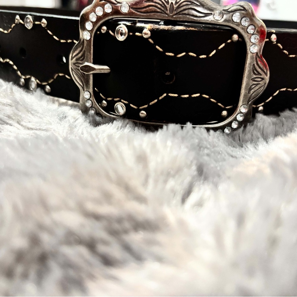 Black Western-Inspired Studded Belt with Decorative Silver Buckle